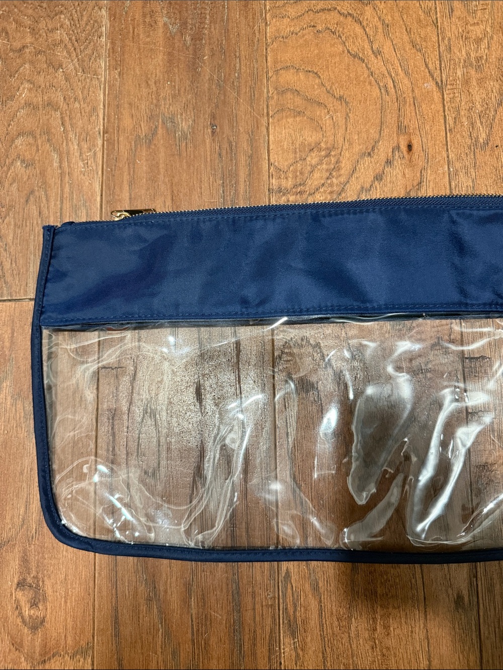 Oh My Mahjong! Clear Zippered Carry Case - Navy with White Pearl Lettering - Picture 4 of 5